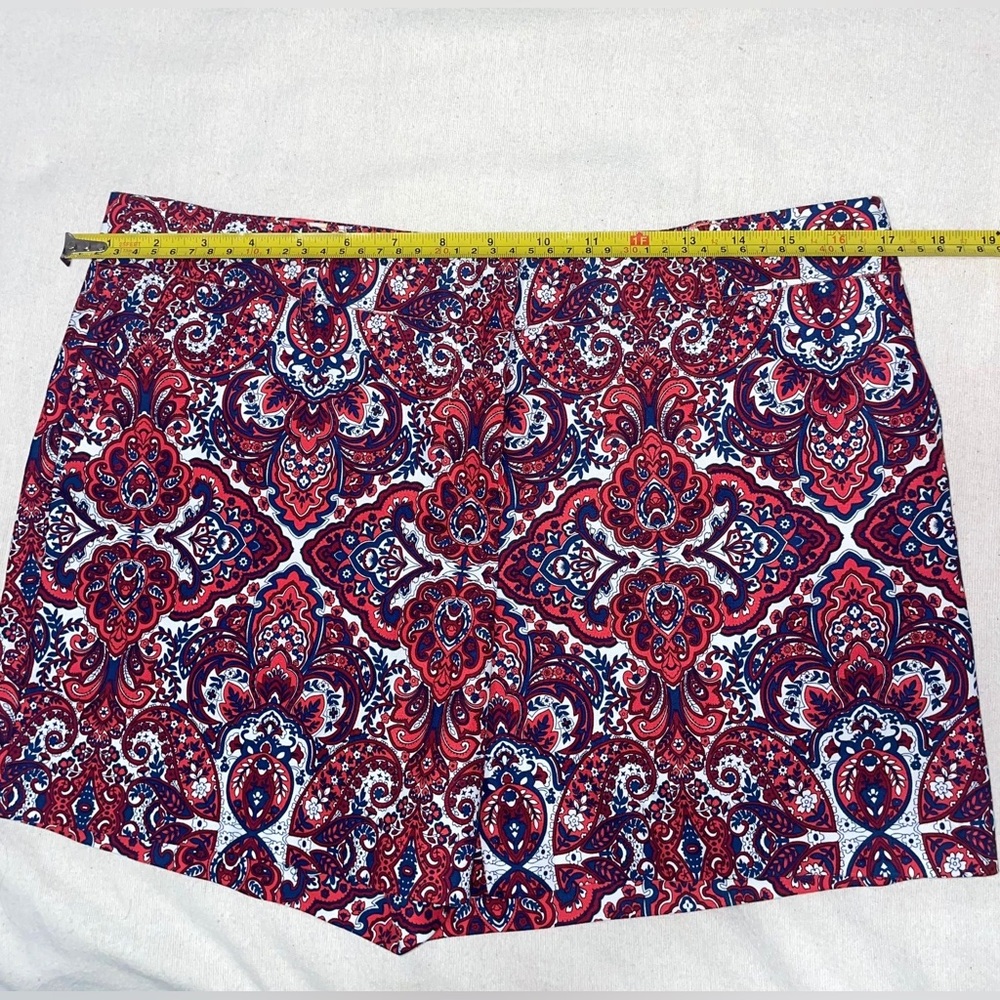 Saint Tropez West Shorts size 10 floral print
